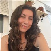 ¡Domina el español con una profesora nativa! Practica y mejora tu expresión desde donde quieras